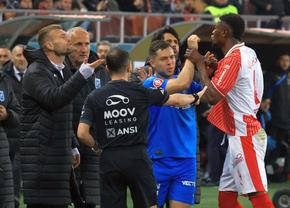 Final de primă repriză „nebun” în Dinamo - Craiova » Cele 3 momente care au „dinamitat” derby-ul
