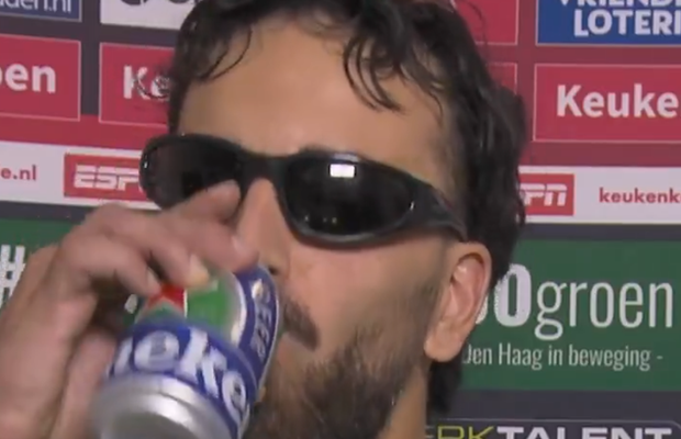 Cu berea și trabucul la flash-interviu » Internaționalul a făcut spectacol după ce a promovat: „Sunt cine sunt”