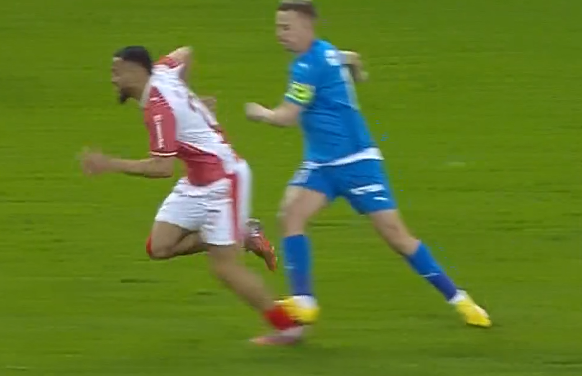 Nicușor Bancu, cartonaș roșu în Dinamo - Universitatea Craiova