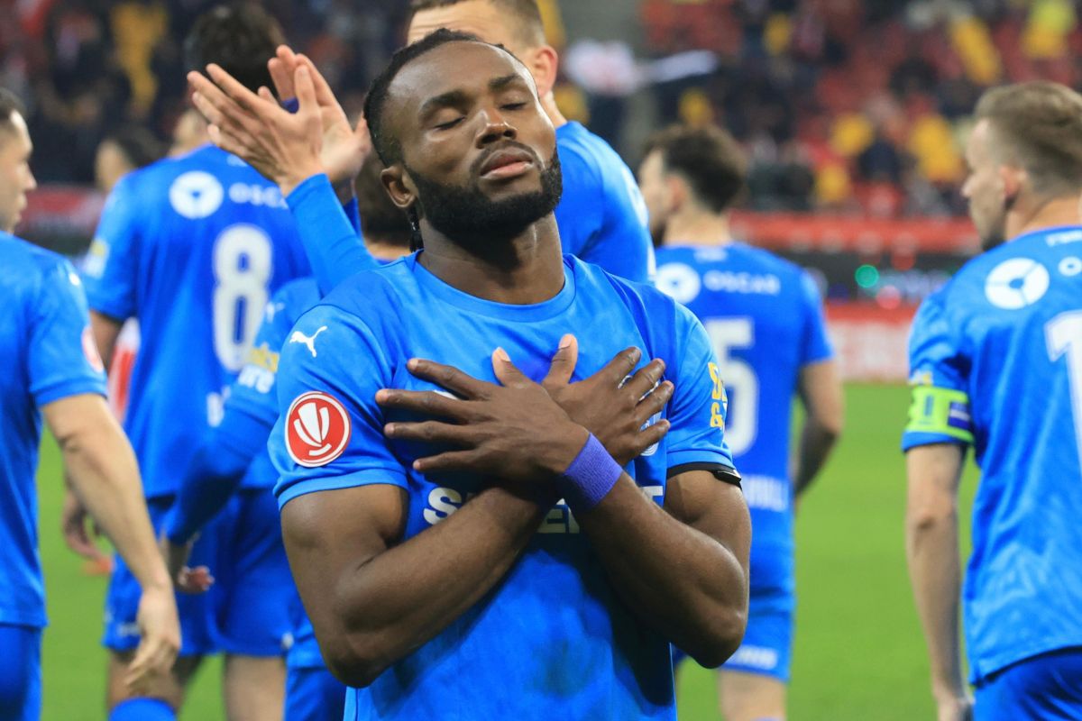 L-a distrus în direct pe Cătălin Cîrjan: „Ești băiat bun, dar fotbalist când ești?”