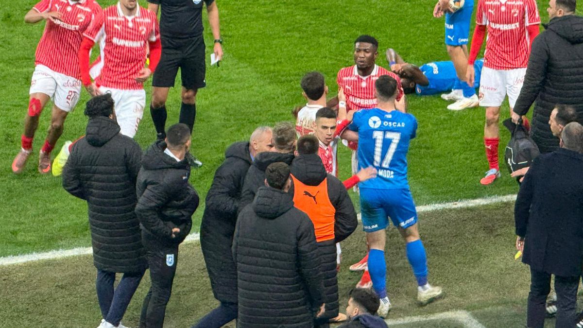 Altercație generală în Dinamo - Universitatea Craiova