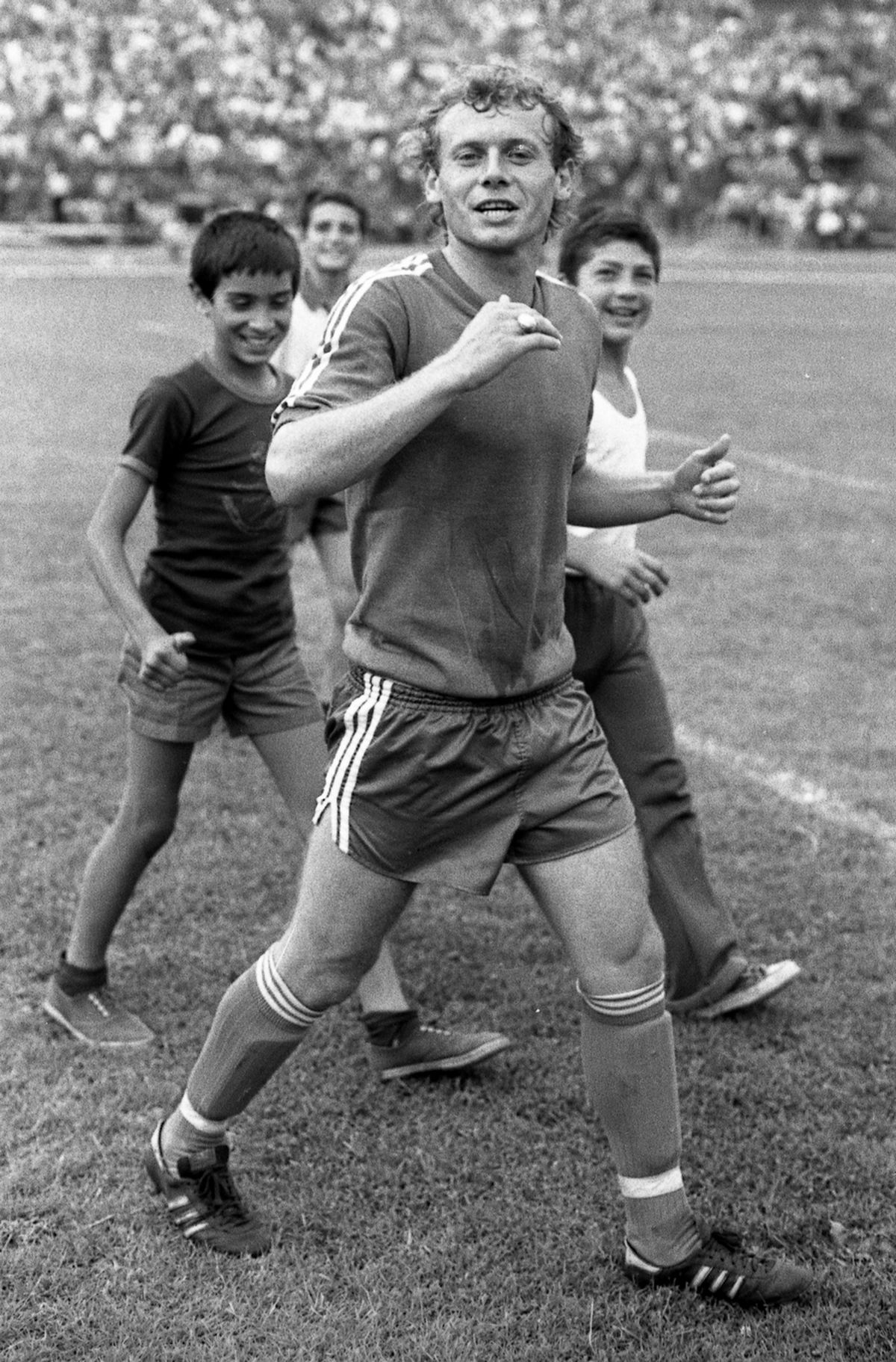 RETRO GSP. Ziua în care toată România a plâns pentru Craiova. „Vinovat e Mircea Lucescu, el i-a îndopat pe jucători cu stimulente!”