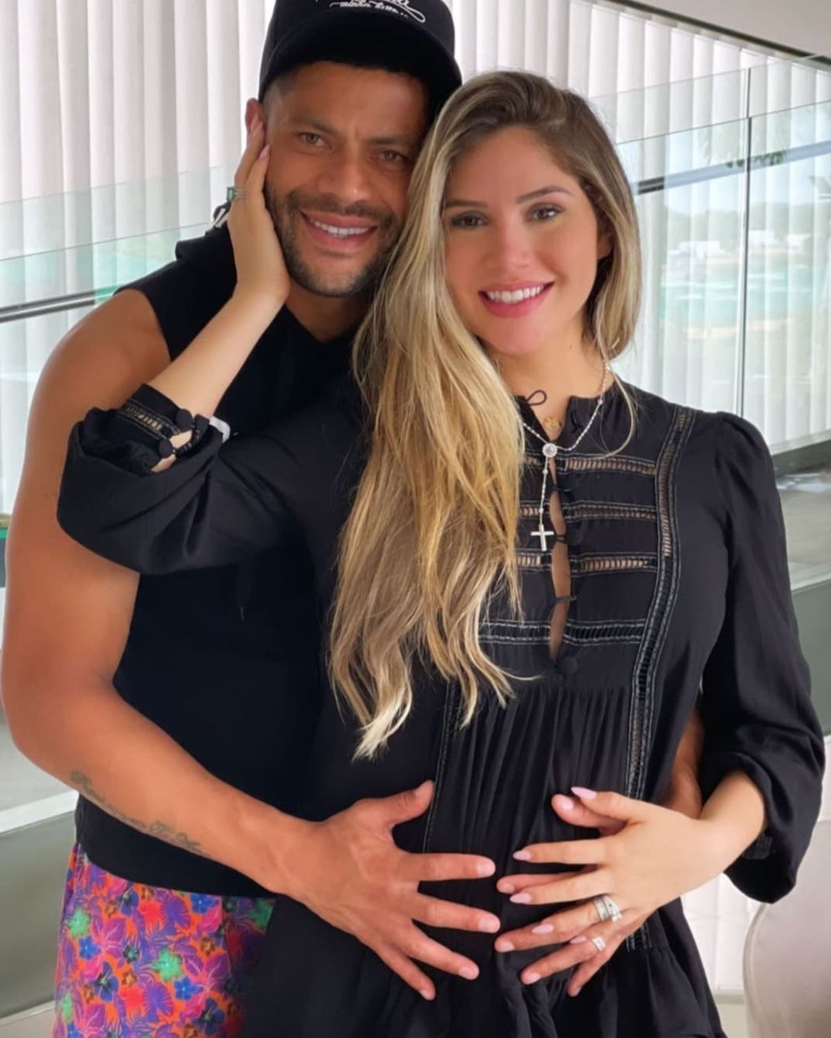 Fostul mare internațional s-a cununat cu nepoata fostei lui soții. Imagini de senzație: party de lux în resort