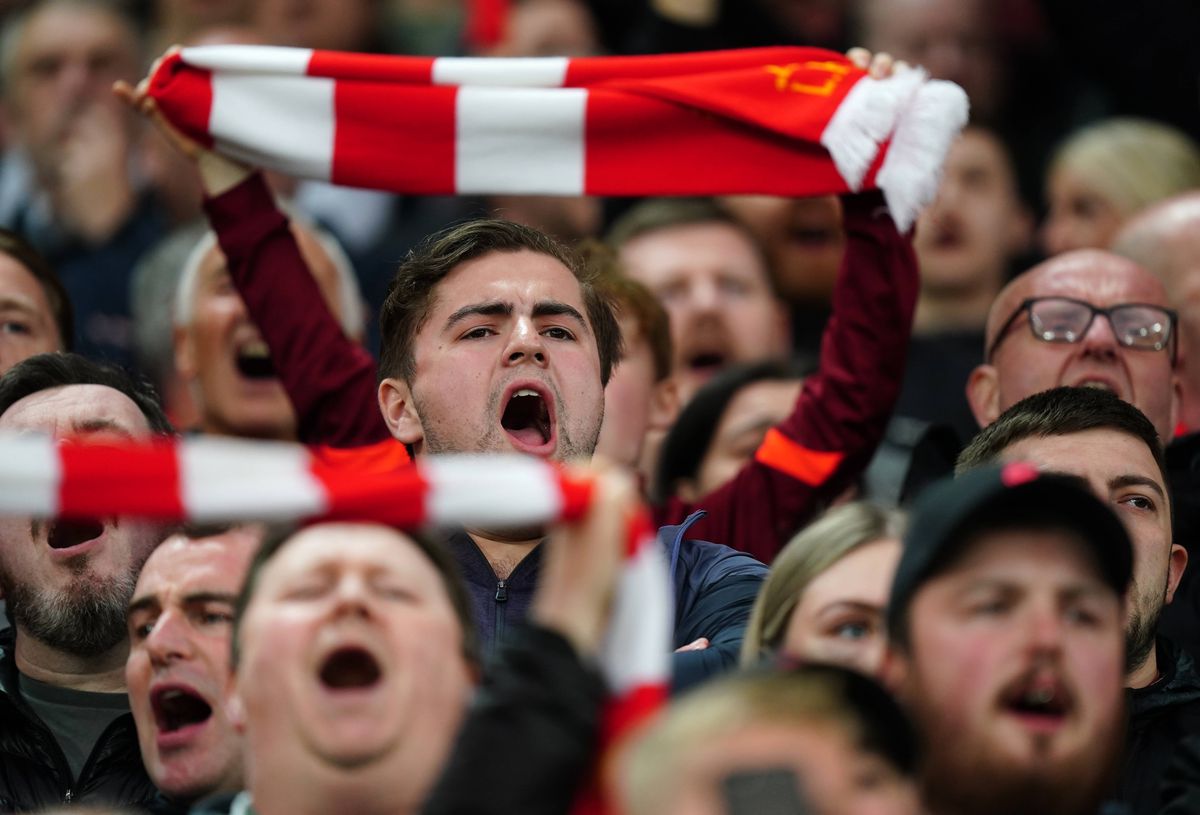 Moment emoționant pe Anfield Road » Au lăsat deoparte rivalitatea și au fost alături de Cristiano Ronaldo