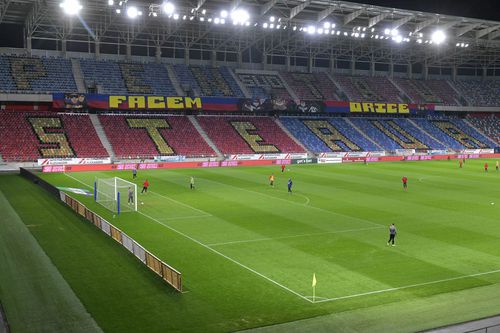 Mircea Lucescu (76 de ani), antrenorul lui Dinamo Kiev, crede că meciul FCSB - CFR Cluj, din ultima rundă a play-off-ului, ar trebui să se joace pe arena din Ghencea.