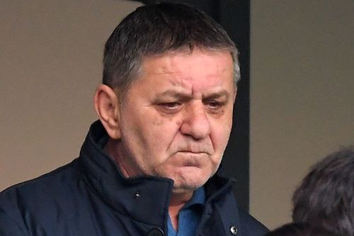 Marius Lăcătuș, legenda Stelei, a comentat conflictul iscat între Daniel Oprița, antrenorul CSA Steaua, și Florin Talpan, juristul Clubului Sportiv al Armatei.