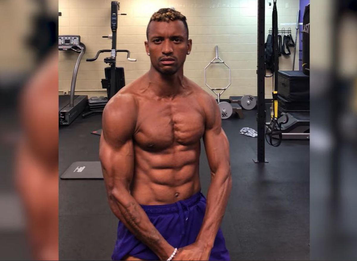 Alți fotbaliști cu fizicuri impresionante