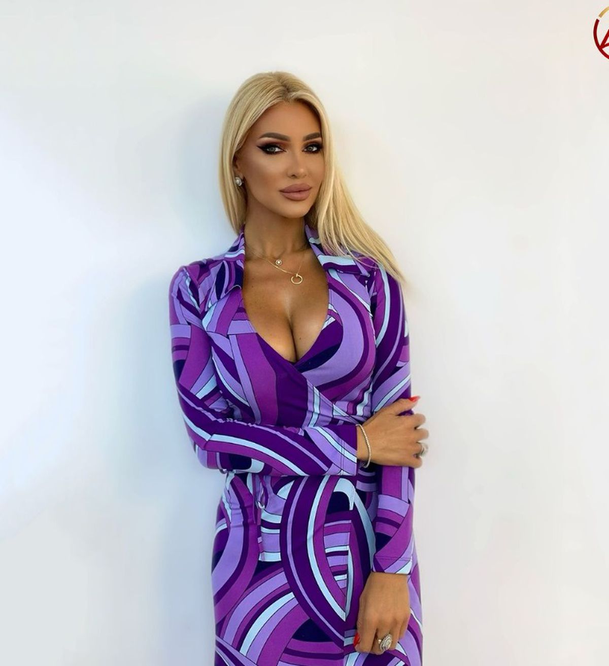 Fosta soție a bossului de la Rapid a denunțat la DNA afacerea incriminată de Nicușor Dan: „I-a vândut lui Crin Antonescu un apartament la preț preferențial!”