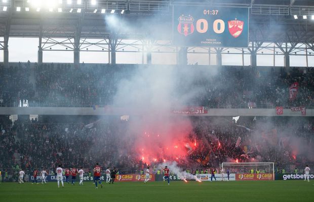 Urmările unui derby violent » Toate sancțiunile dictate de Jandarmerie după Steaua - Dinamo: 17 fani au fost INTERZIȘI pe stadion!