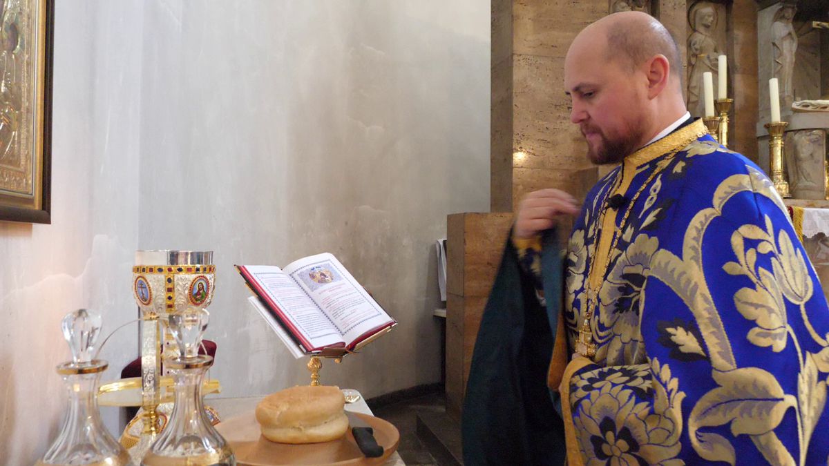 Preotul de la Parohia Ortodoxă din Würzburg îl așteaptă pe Edward Iordănescu la slujbă, înainte de Euro: „Să plecăm genunchii împreună în biserică pentru succesul lor. Avem inima larg deschisă”