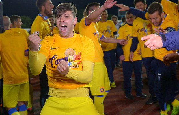 Rusescu a comparat cele 3 echipe alături de care a luat titlul cu actuala trupă a FCSB-ului » A notat cele 4 formații pe baza a 8 parametri esențiali și a dat verdictul