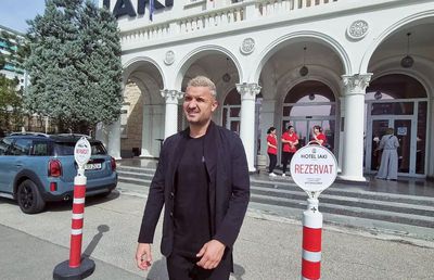 E gata: Budescu și-a luat la revedere de la colegi și a plecat de la Farul!