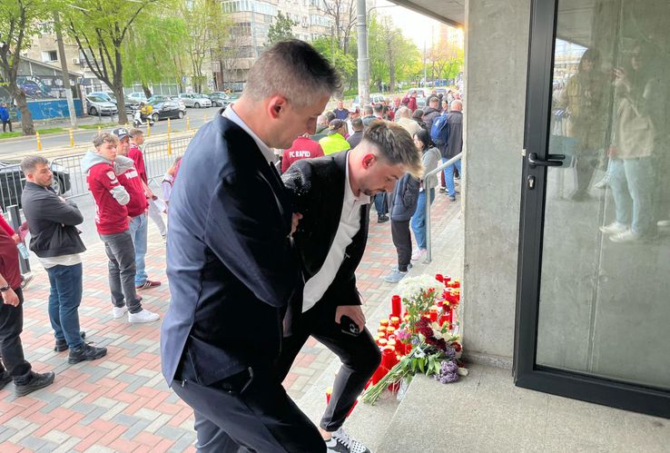 Tony Kanalos își face apariția în Giulești pentru Rapid - U Cluj  FOTO: Carmen Dumitru (GSP)