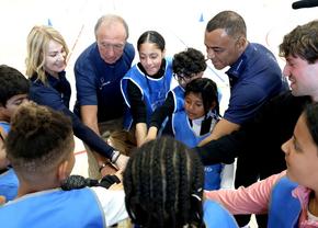 Nadia Comăneci, vizită alături de Cafu, înaintea Galei Laureus