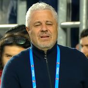 Marius Șumudică, în lacrimi în timpul momentului de reculegere pentru Aaron Boupendza