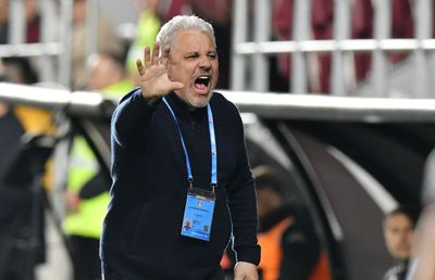 Șumudică își joacă postul la Rapid: are o singură variantă, altfel pleacă