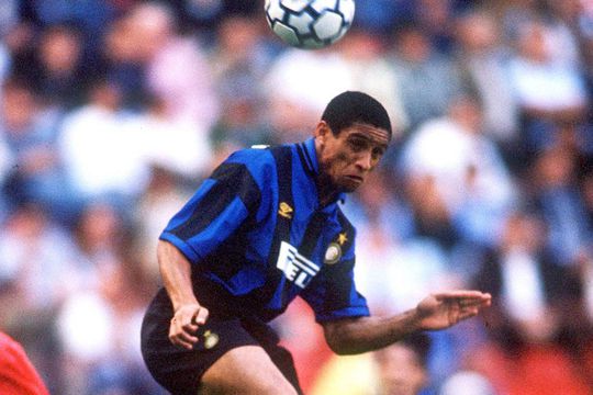 Roberto Carlos a împlinit recent 52 de ani și a câștigat titlul mondial în 2002 cu Brazilia și patru Ligi ale Campionilor cu Real Madrid / Foto: Imago