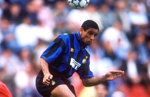 Cum l-a adus Inter pe Roberto Carlos cu 100 de dolari! » „Am chemat un chelner și am închis transferul”