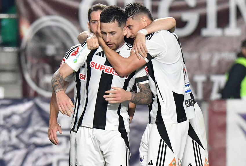 Ovidiu Bic, felicitat după golul cu Rapid/ foto: Cristi Preda (GSP)