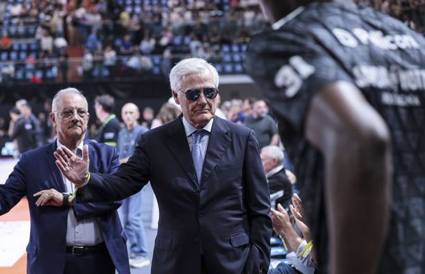 Un club istoric scos la vânzare! „Regele cafelei” anunță: „Voi asculta ofertele”