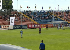 Fază controversată în ultimul meci al rundei din play-off-ul Ligii 2 » Arbitrii au trecut cu vederea un henț în careu