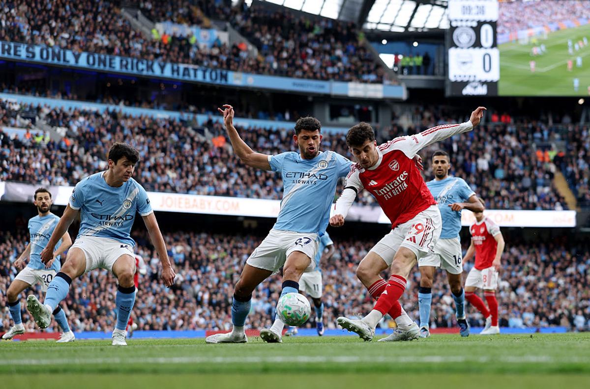 GAME ON! Manchester City a bătut-o pe Arsenal și finalul sezonului în Premier League devine dramatic
