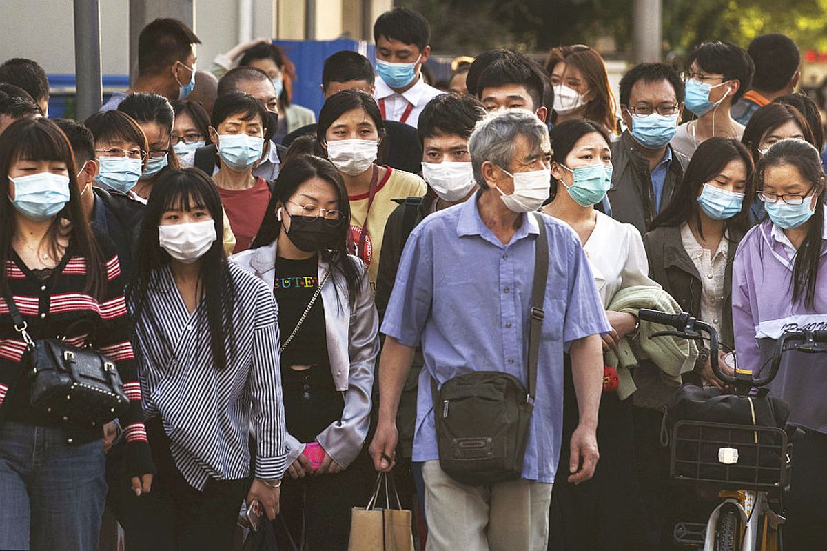 COVID-19. China se teme de al doilea val de îmbolnăviri: 100 de milioane de oameni în carantină