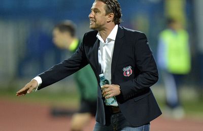 LIGA 1. Laurențiu Reghecampf nu crede în hegemonia lui Dan Petrescu: „Nu ai cum să spui asta!”