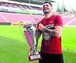 Andrei Burcă a luat trofeul acasă după petrecere și l-a adus la club a doua zi