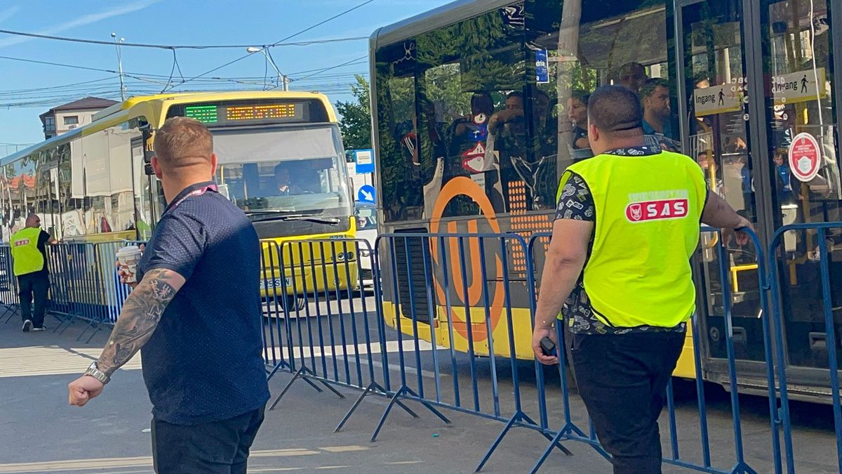 Sepsi - FC Voluntari. 10 autocare din Voluntari au venit în Giulești