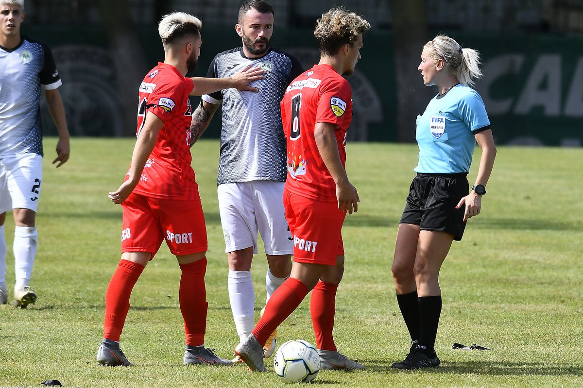 Arbitra Alina Peșu a ajuns în „Elite” » „Părinții au fost mereu modelul meu, ei au fost cei care mi-au sădit în suflet dragostea pentru sport”