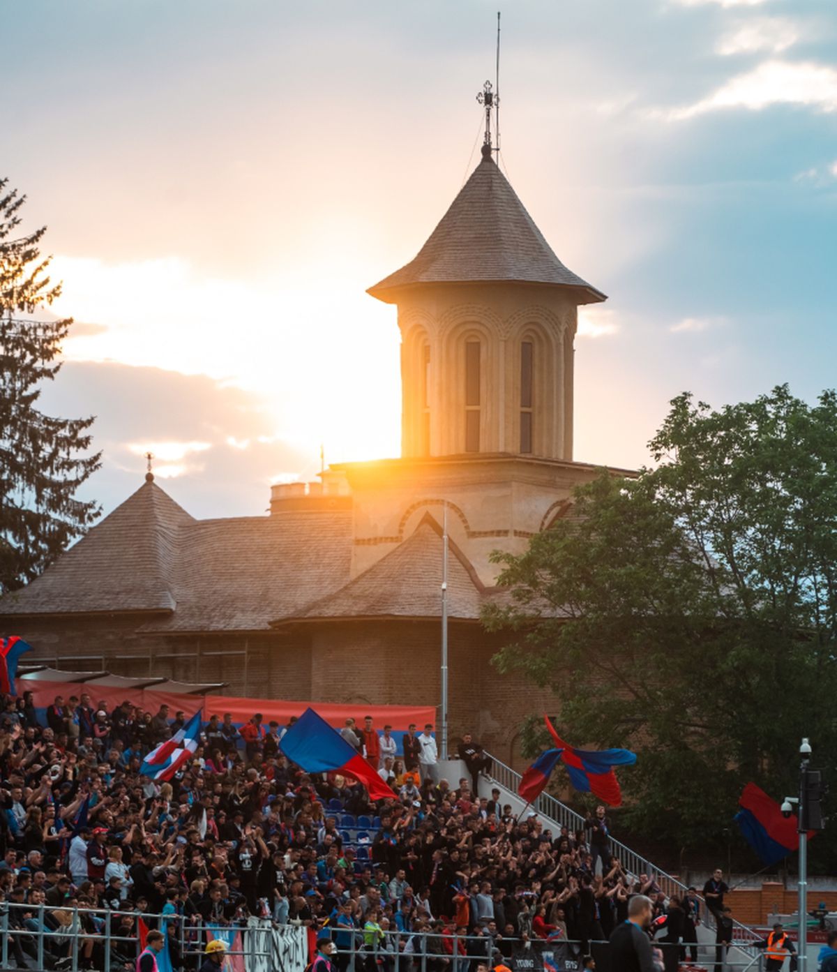 Final dramatic la retrogradare: Chindia revine de la 0-2, dar pică în B! FC Argeș, duel „șoc” cu Dinamo/Oțelul + FCU Craiova câștigă play-out-ul și va fi gazdă în barajul pentru Europa
