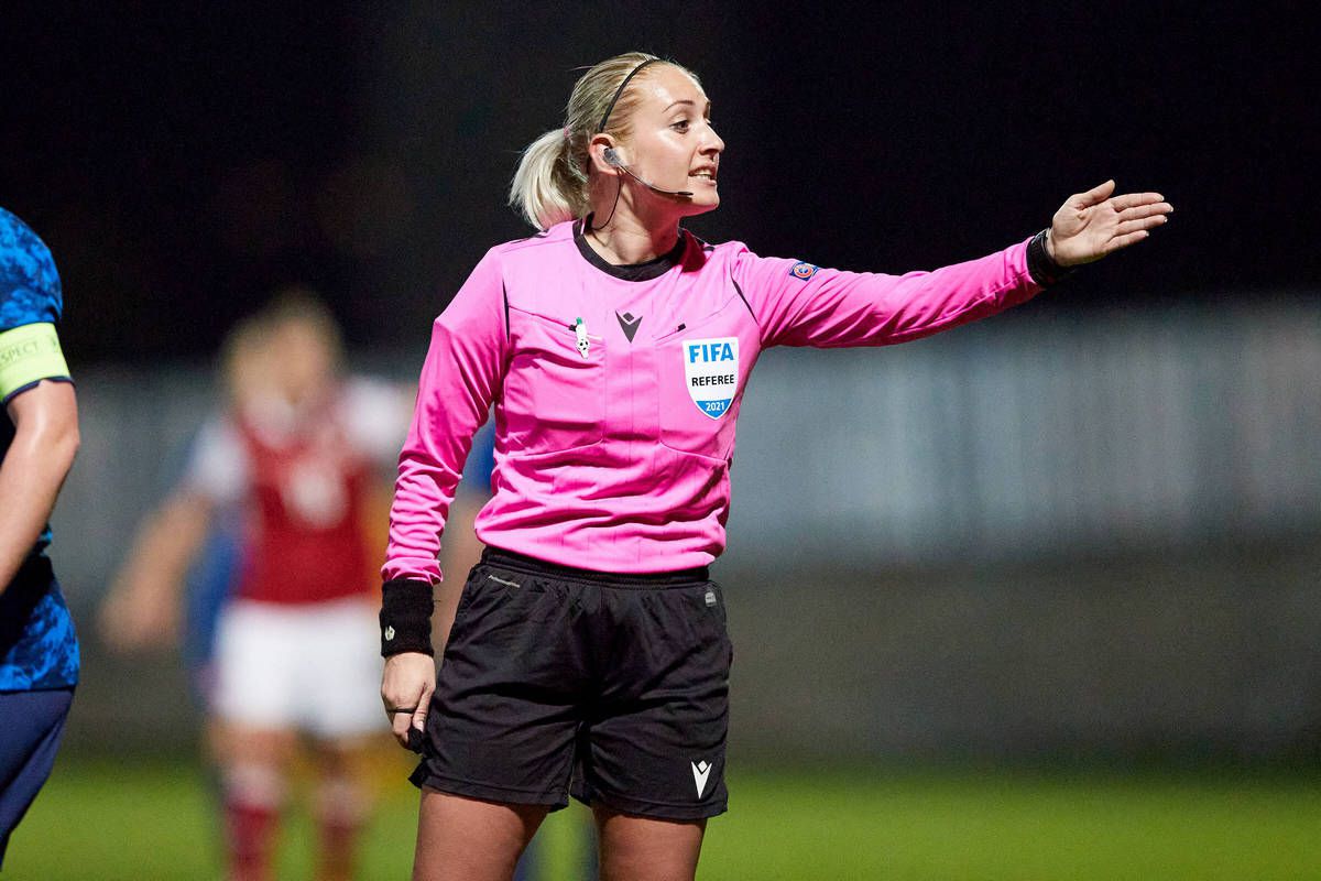 Din Champions League direct „La feminin” » Alina Peșu, arbitrul „Elite” al României ascultă „Unstoppable” înaintea fiecărui meci: „Nu poți face nimic doar cu talentul”