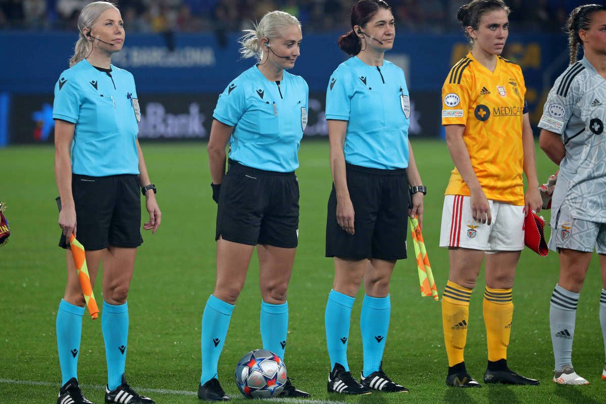 Alina Peșu va arbitra Barcelona în sferturile de finală ale Women’s Champions League » Ovidiu Hațegan face parte din brigadă