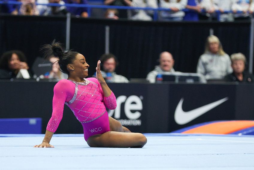 Simone Biles la sol FOTO Imago Images