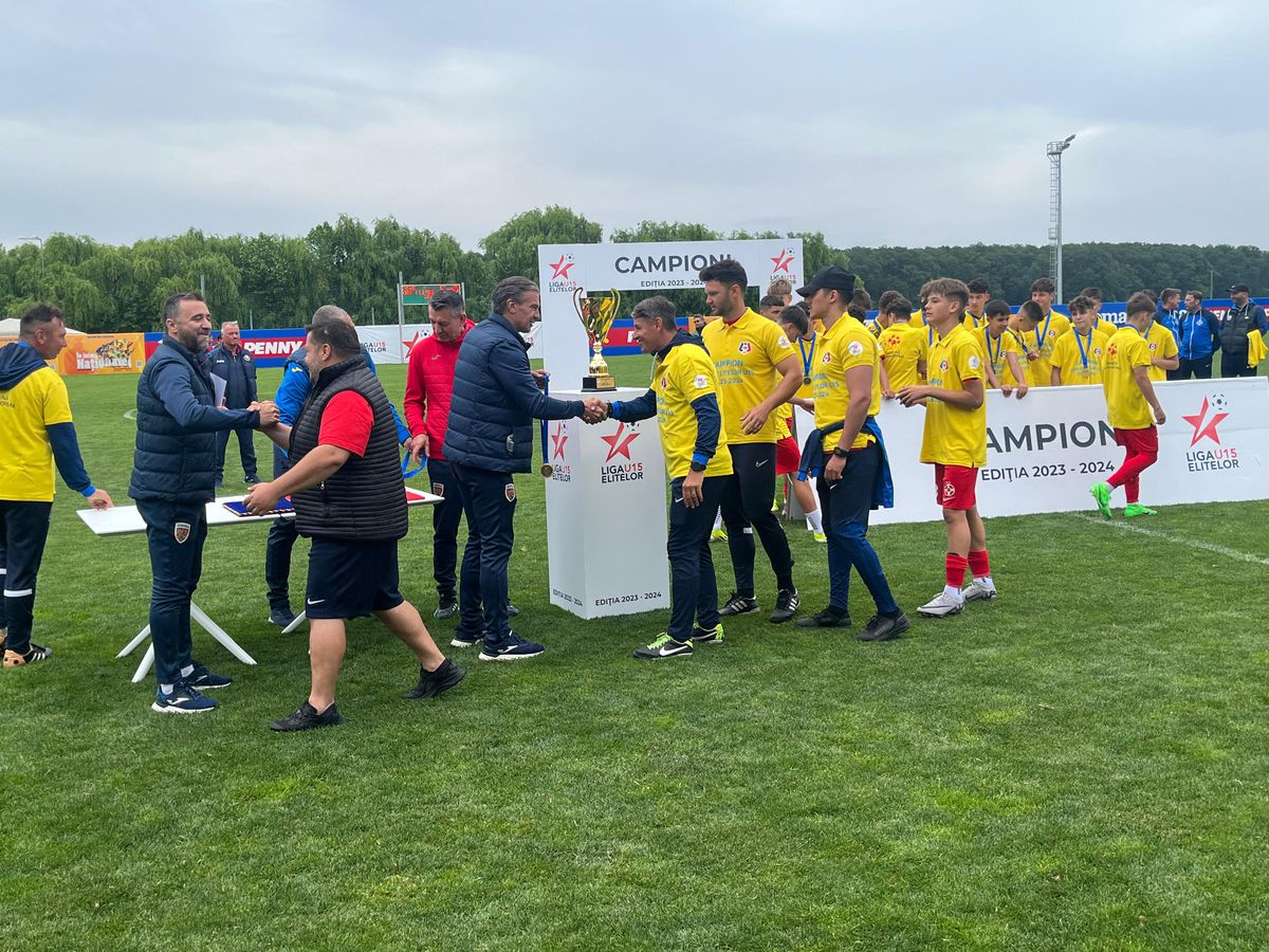 „Manita” la Buftea! FCSB a desființat-o pe CSA Steaua » Juniorii campioanei au făcut spectacol