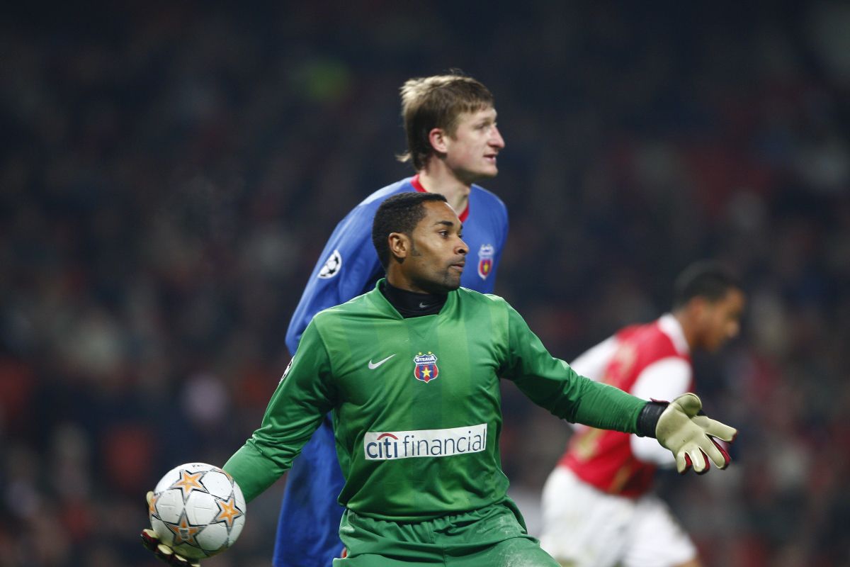 Îl mai ții minte pe românul care i-a dat gol lui Arsenal pe Emirates? E noul campion al României în Superliga feminină