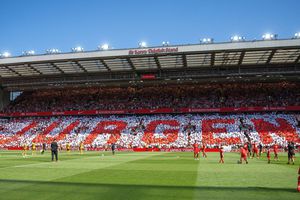 Un stadion pentru Jurgen Klopp! Fanii lui Liverpool, scenografie emoționantă, la despărțirea de antrenor. Germanul, în lacrimi