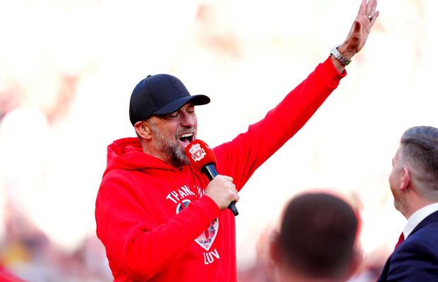 Momente fabuloase pe Anfield! » Jurgen Klopp a început să scandeze la microfon numele noului antrenor al lui Liverpool, după discursul de adio