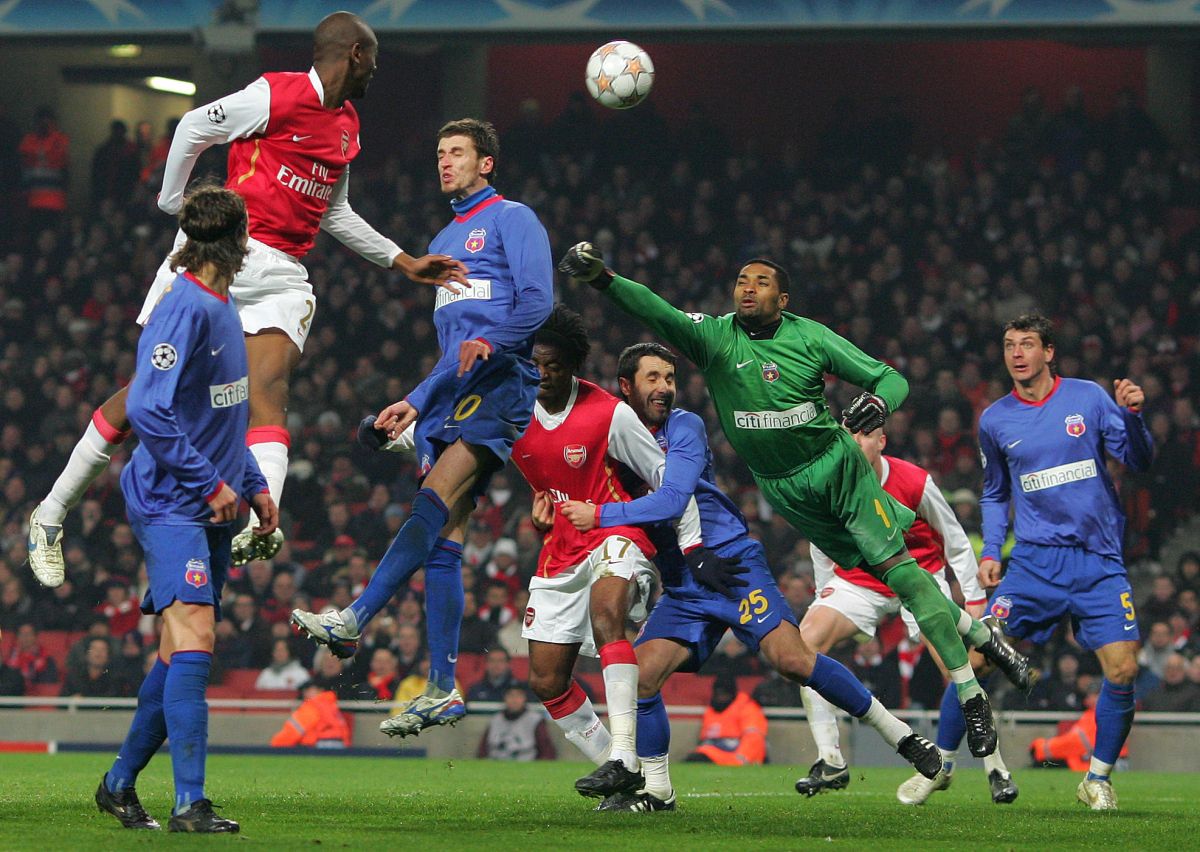 Îl mai ții minte pe românul care i-a dat gol lui Arsenal pe Emirates? E noul campion al României în Superliga feminină