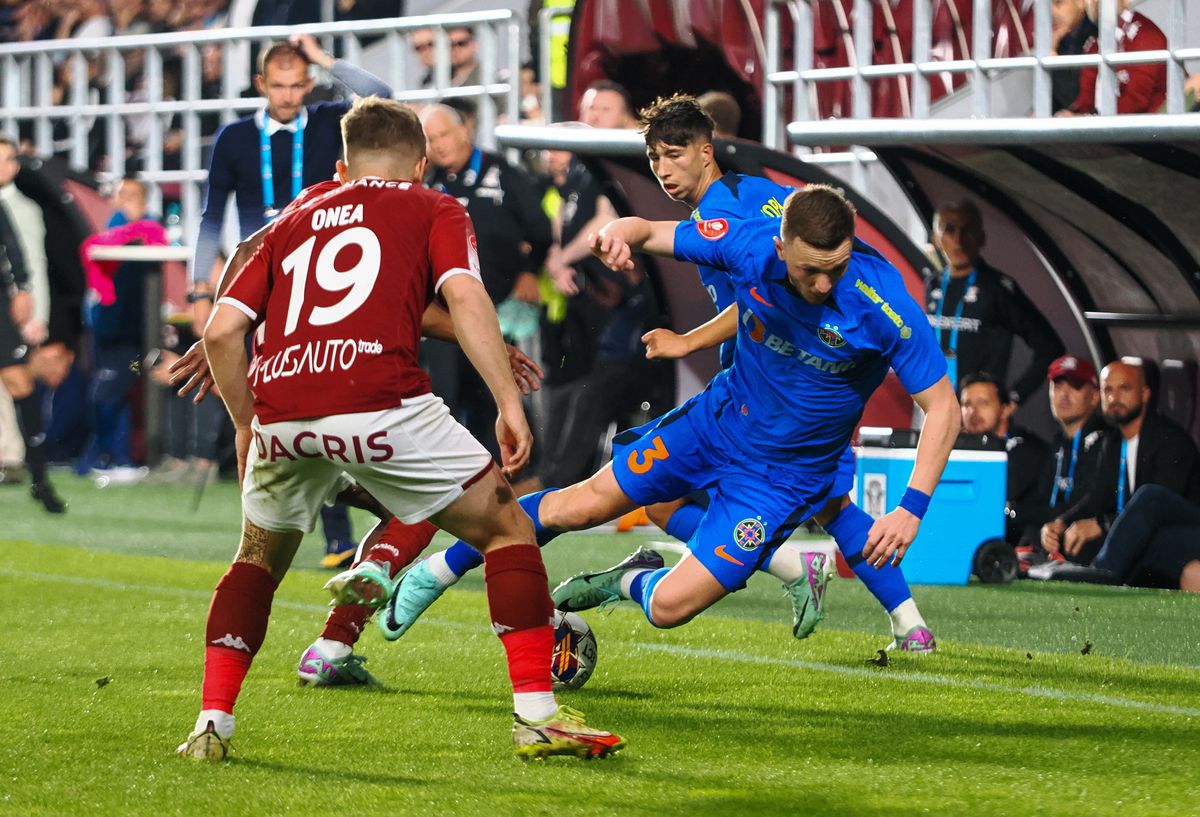 Slavia Praga a intrat pe fir pentru transferul lui Albion Rrahmani! Rivala din oraș îl trimite la negocieri pe legendarul Tomas Rosicky