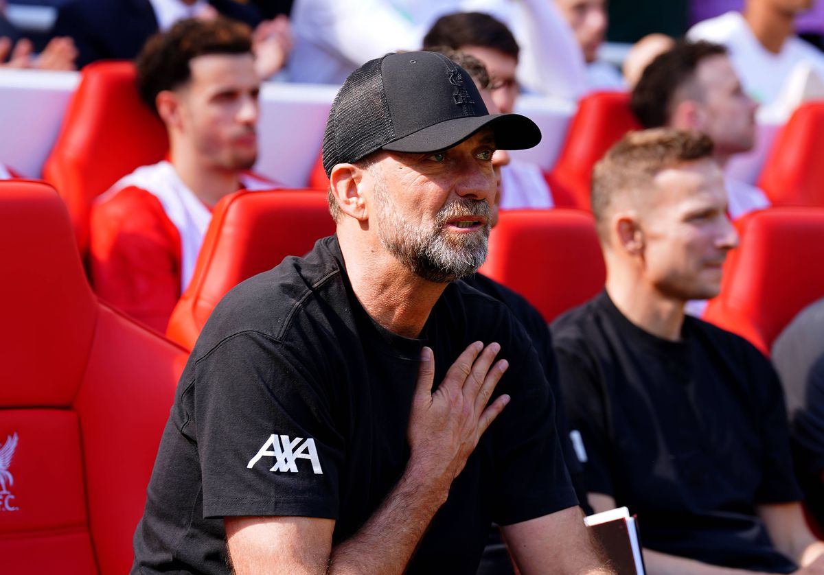 Un stadion pentru Jurgen Klopp! Fanii lui Liverpool, scenografie emoționantă, la despărțirea de antrenor. Germanul, în lacrimi