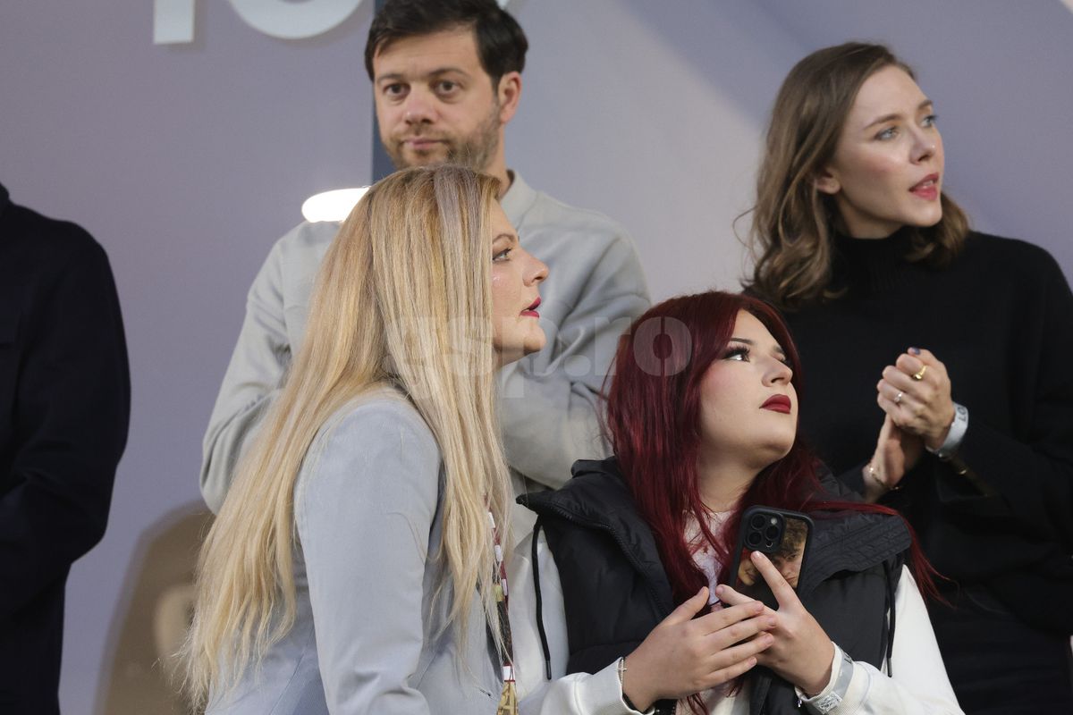 Soția lui Cristi Săpunaru, în Giulești, la Rapid - CFR/ FOTO: Ionuț Iordache (GSP)