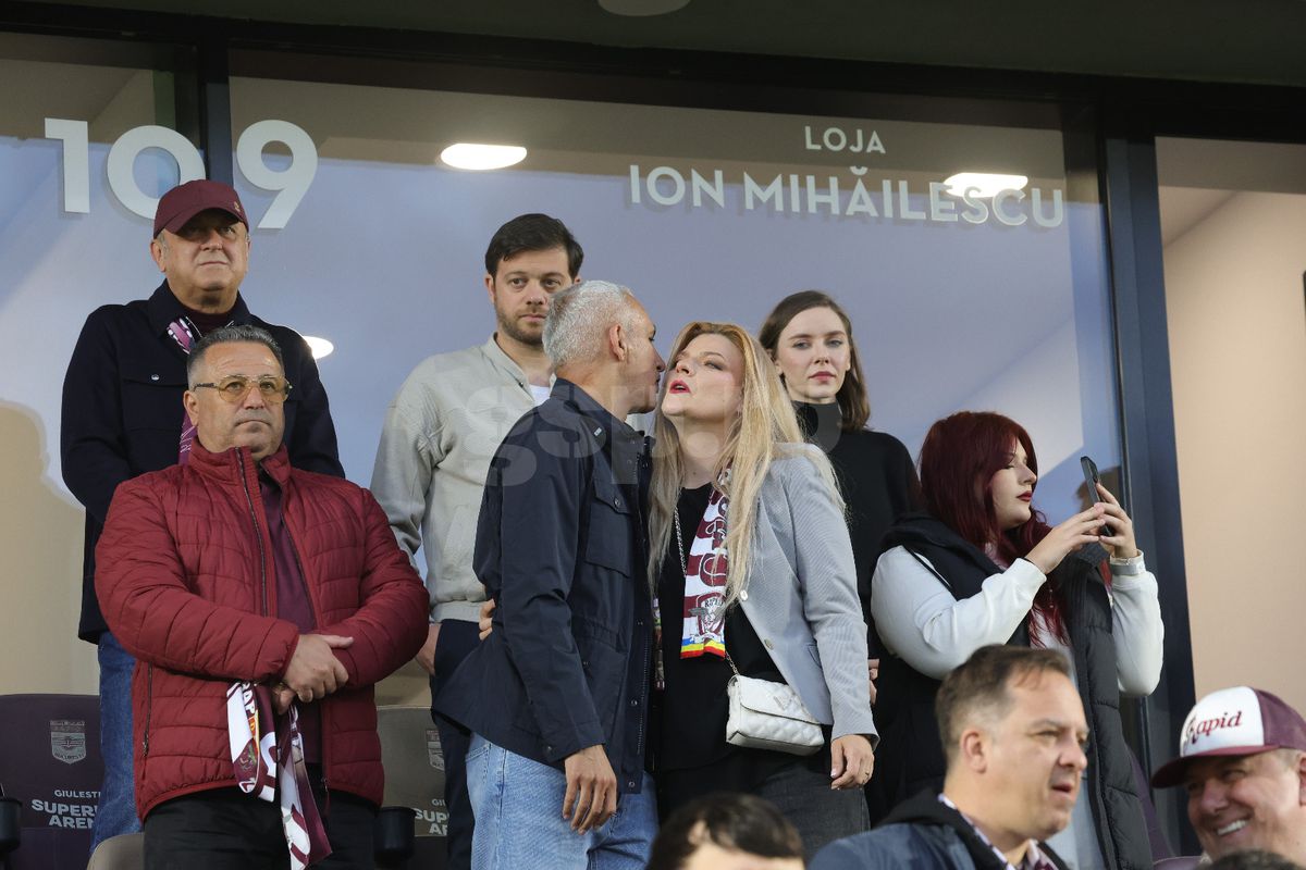 Soția lui Cristi Săpunaru, în Giulești, la Rapid - CFR/ FOTO: Ionuț Iordache (GSP)