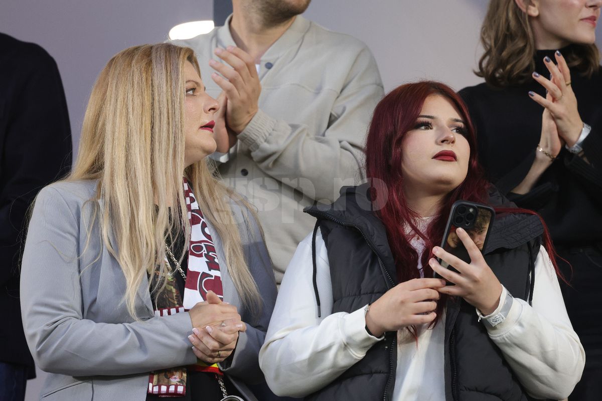 Soția lui Cristi Săpunaru, în Giulești, la Rapid - CFR/ FOTO: Ionuț Iordache (GSP)