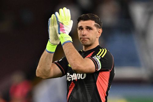 Emiliano Martinez o poate părăsi pe Aston Villa la finalul acestui sezon / Foto: Imago Images