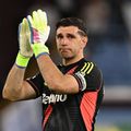 Emiliano Martinez o poate părăsi pe Aston Villa la finalul acestui sezon / Foto: Imago Images