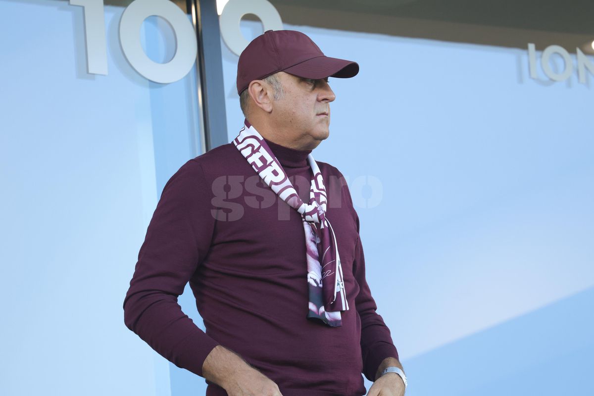 I-au cerut demisia lui Marius Șumudică în Rapid - CFR Cluj: „Lasă-ne, lasă-ne”