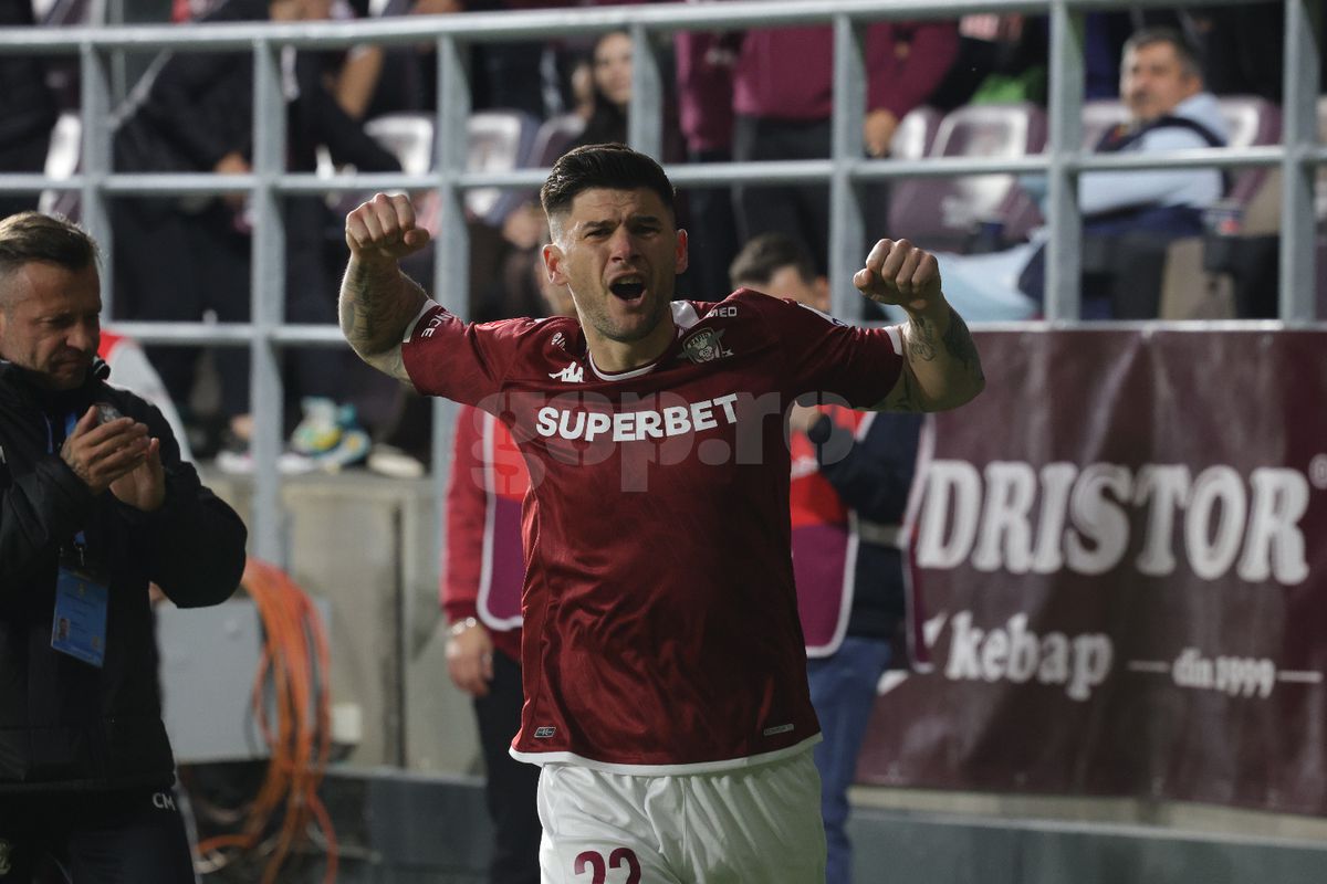 Momentul ieșirii lui Cristi Săpunaru de pe teren, la ultimul meci la Rapid/ foto: Ionuț Iordache (GSP)