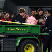 Savy King s-a prăbușit pe teren . foto: Imago